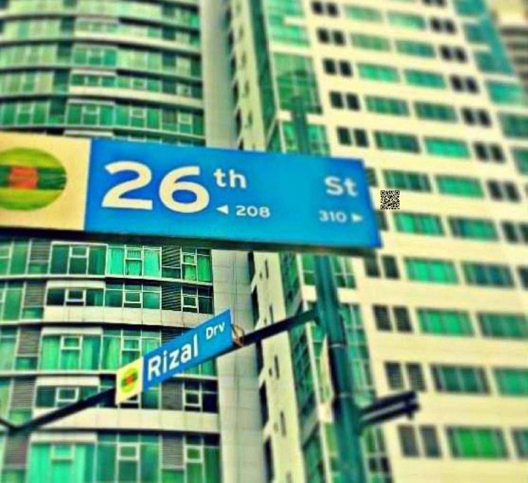 아방트 아파트 앳 더 포트 따구익 외부 사진